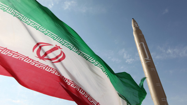 لماذا يمر الاتفاق النووي مع إيران بنقطة حرجة في الوقت المناسب