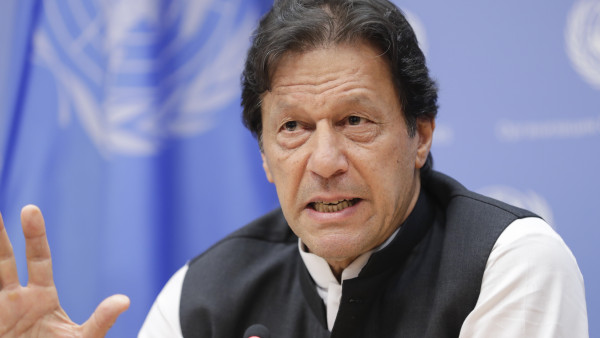 باكستان تحظر البث المباشر لخطب رئيس الوزراء السابق خان