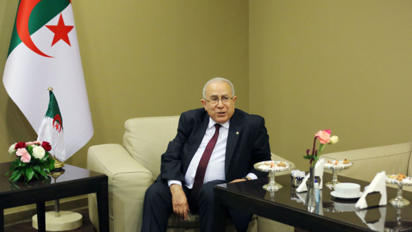 تستضيف الجزائر أول قمة عربية وسط خلاف بشأن التخلف عن السداد