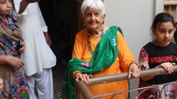 How an Indian woman returned to her childhood home in Pakistan