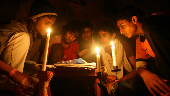 Yemeni students candlelight AFP