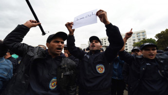 englishsite.algeria.policeprotest