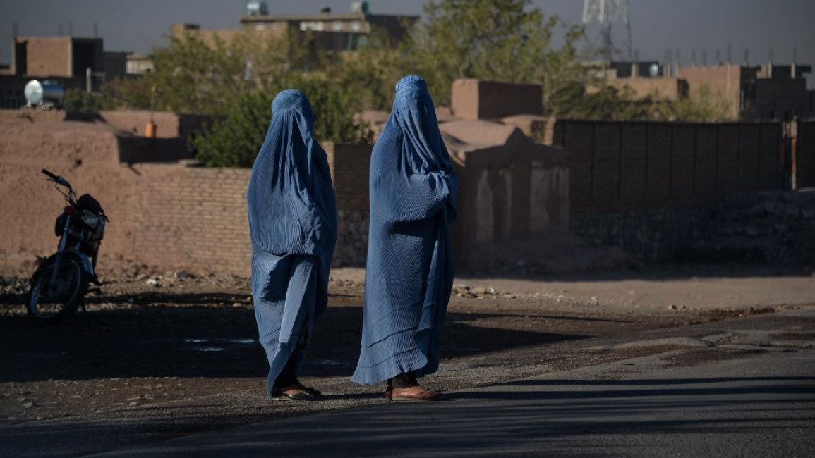 Afghan women 