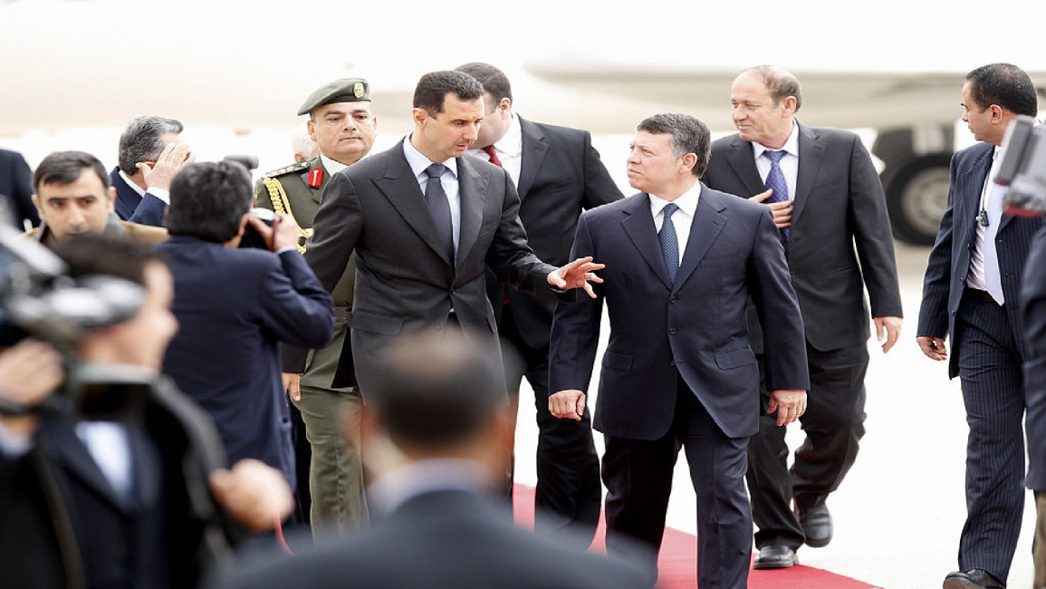 Syrian President Bashar Al-Assad (L), Jordanian King Abdullah II 