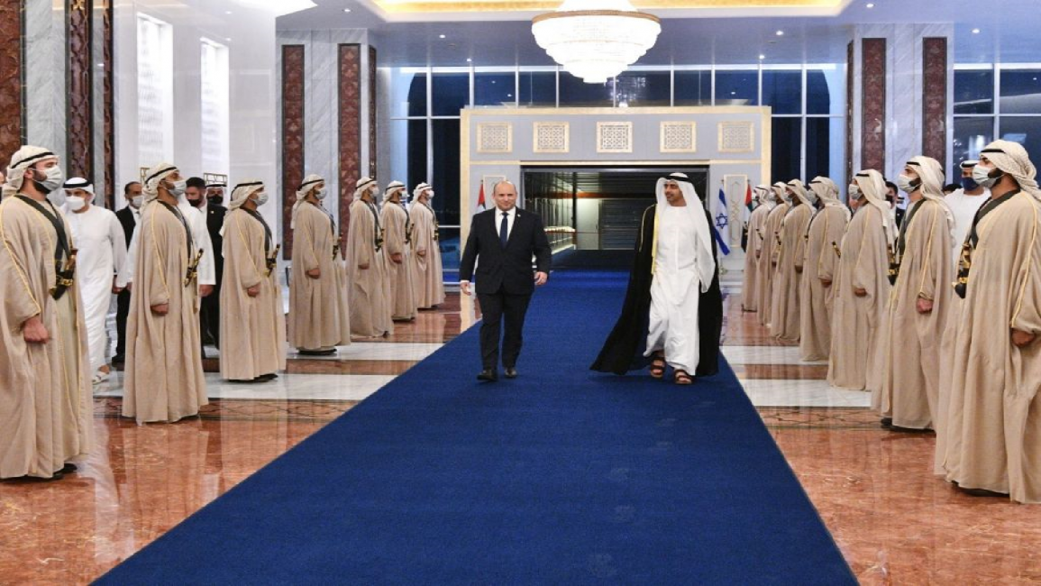 Israeli PM (L) and Abu Dhabi crown prince in UAE