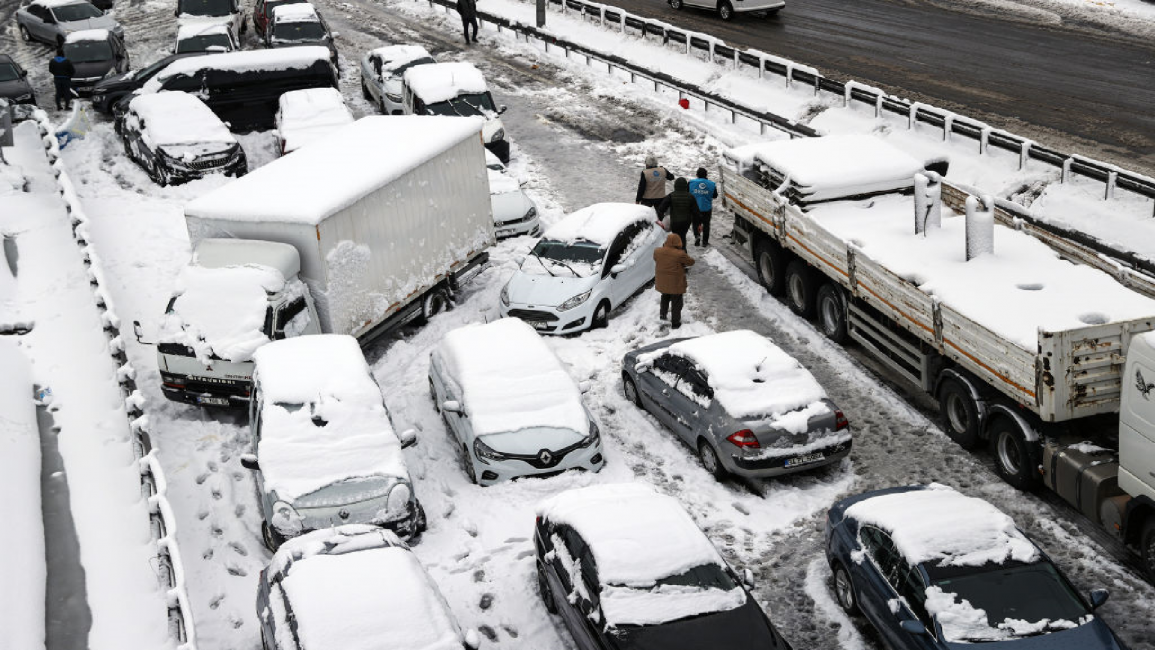 Istanbul snow traffic