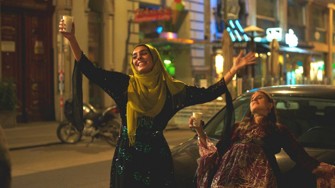 Sonne: A Kurdish Muslim girl searching for her own identity beyond novel exoticism