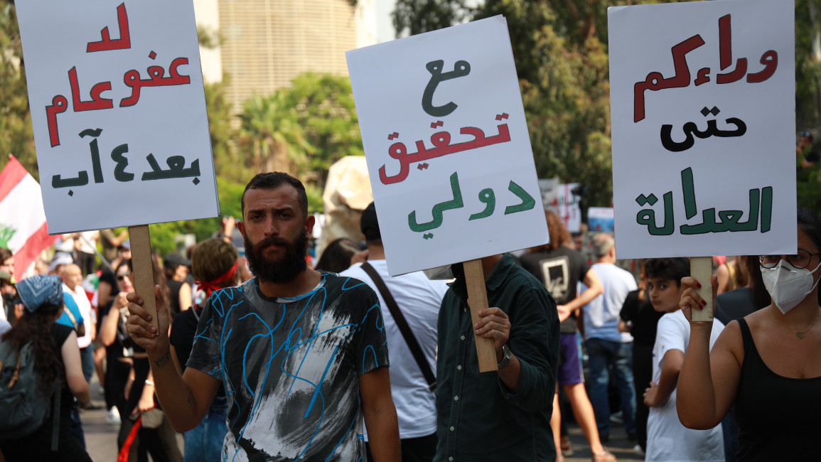 Protesters call for an international investigation into the Beirut port blast on its second anniversary. [William Christou - TNA]