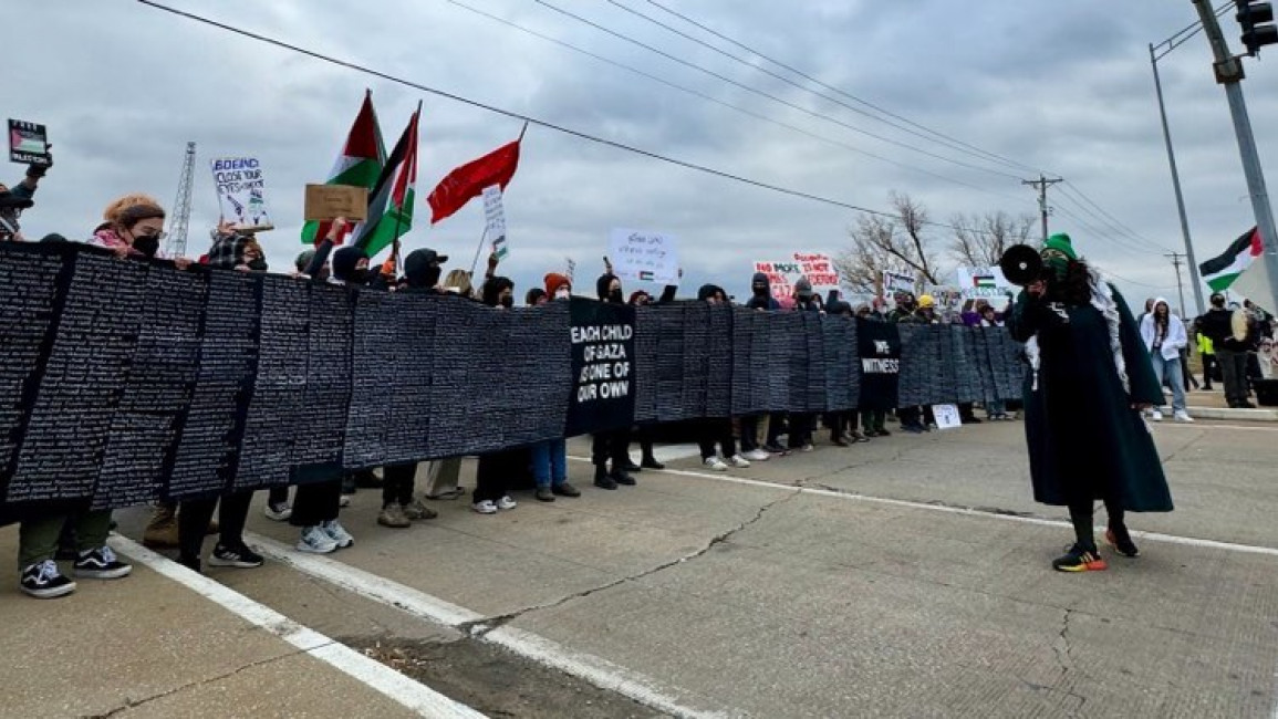 Protesters demonstrate in front of Boeing's facility near St. Louis over its weapons and warplanes for Israel. [Photo courtesy of Sara Bannoura]
