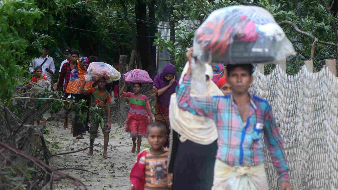 Rohingya leave coxs bazaar