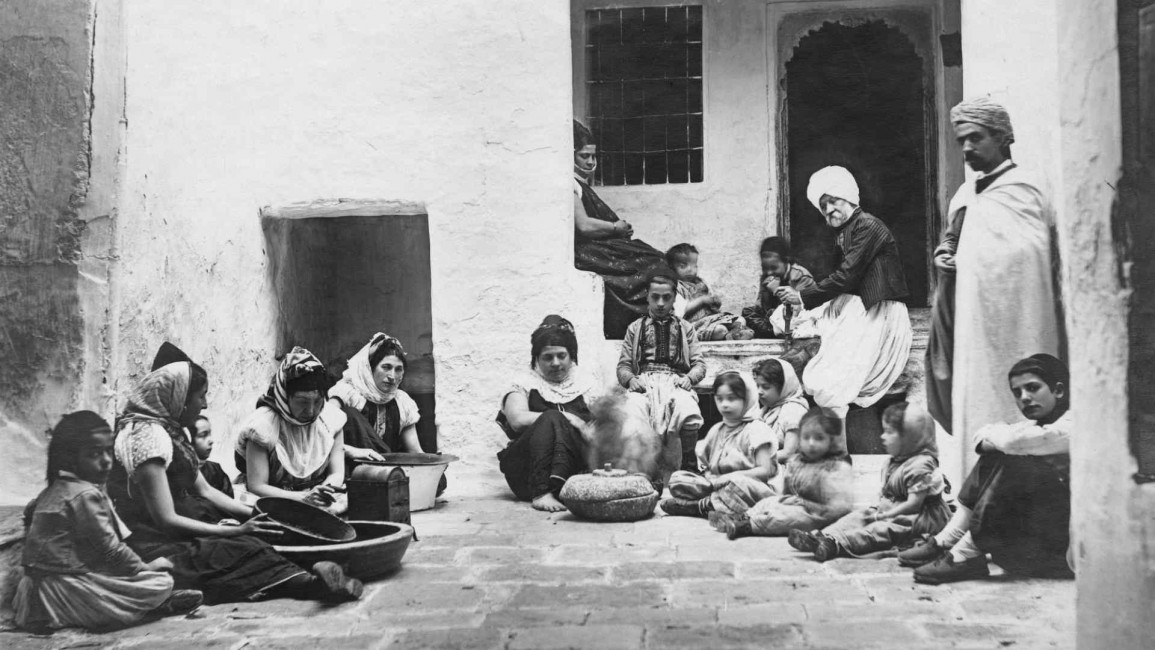 Algerian Jewish family - Getty