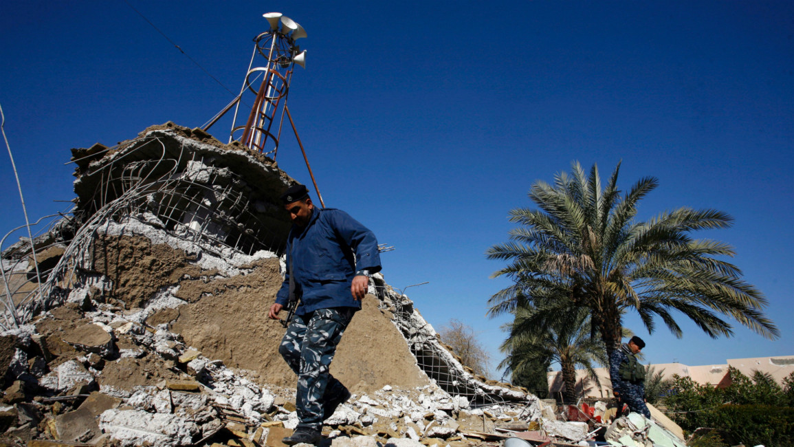 Iraq mosque debris