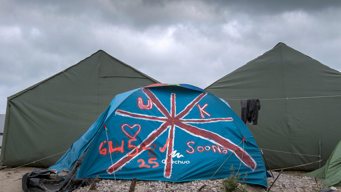 Calais camp UK France 
