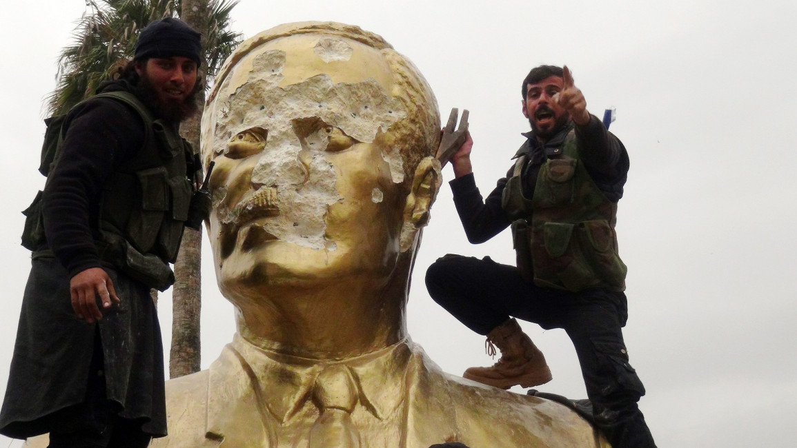 Assad Nusra Statue