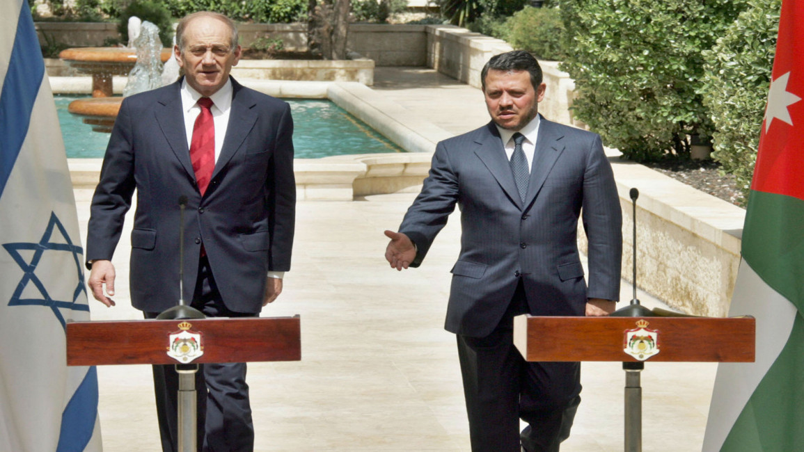 Jordanian King and Israeli Olmert (AFP)