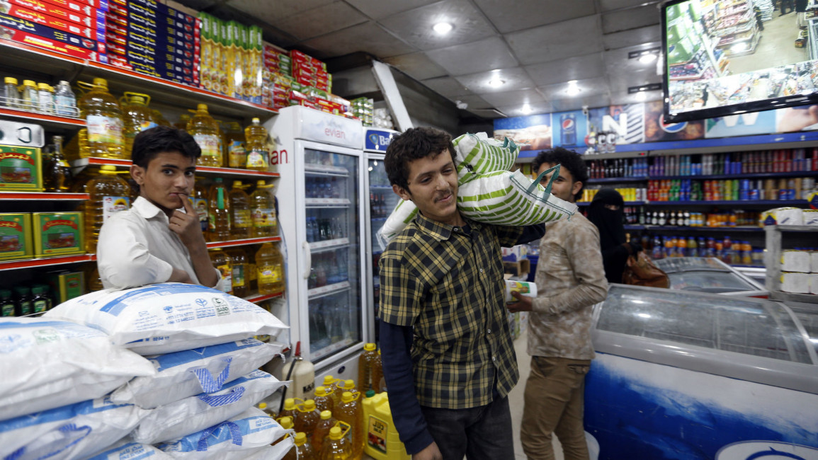 Yemen shopping AFP