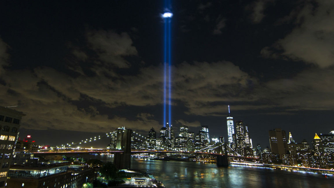 911 memorial lights