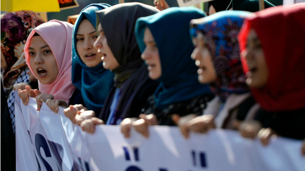 Turkish women protest Israeli violations [Anadolu]
