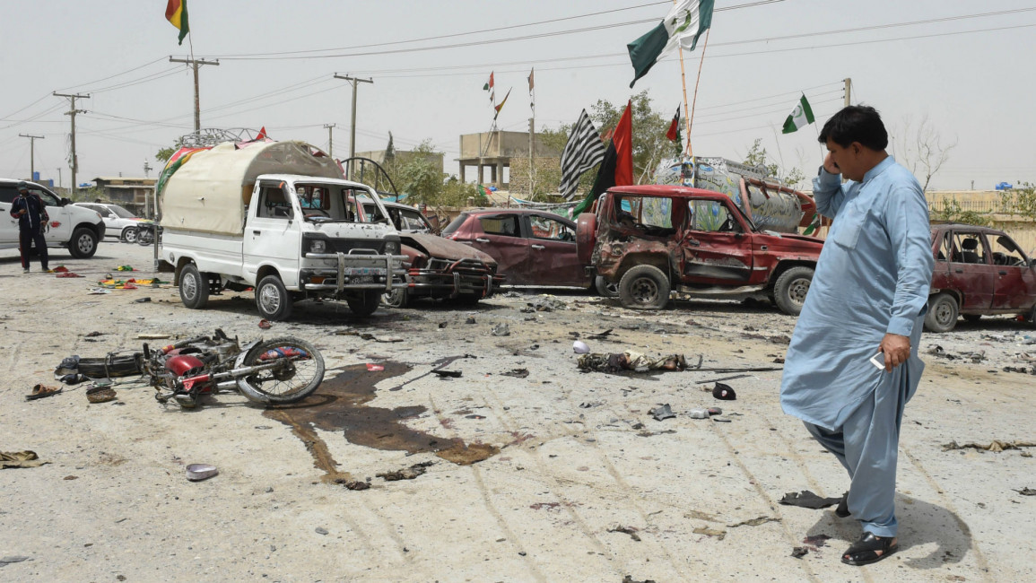 Pakistan suicide blast