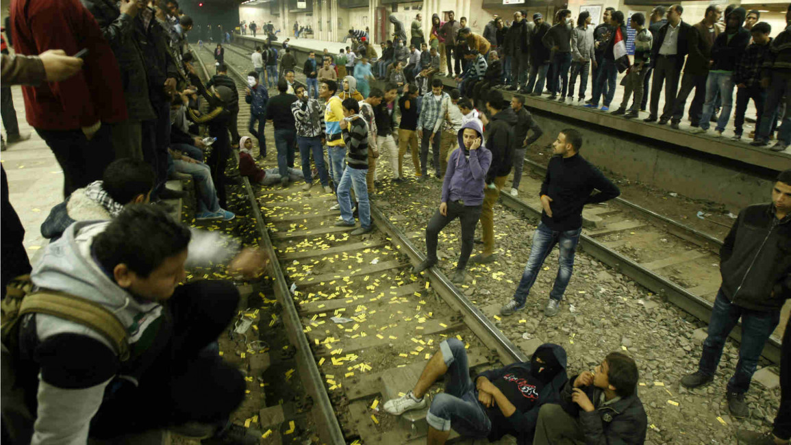 Protesters shut down Egypt's metro