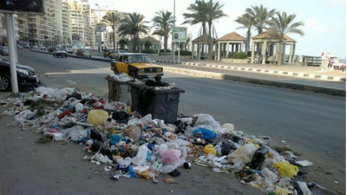 Alexandria garbage crisis [al-Masry al-Youm]