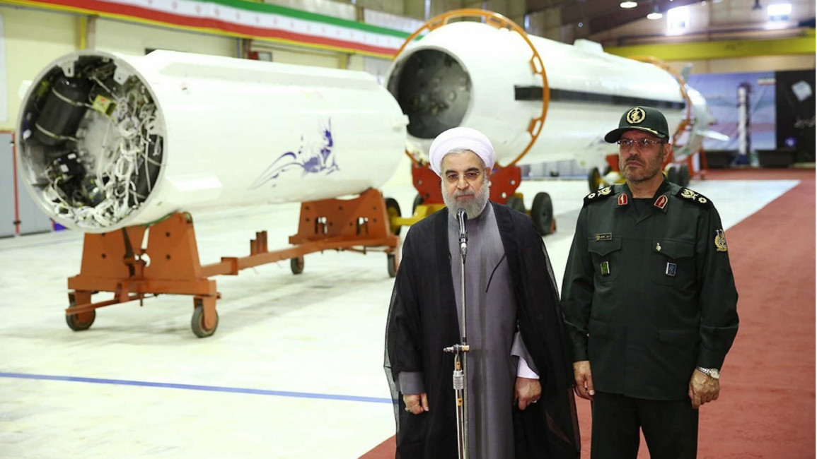 Iran unveils new missile