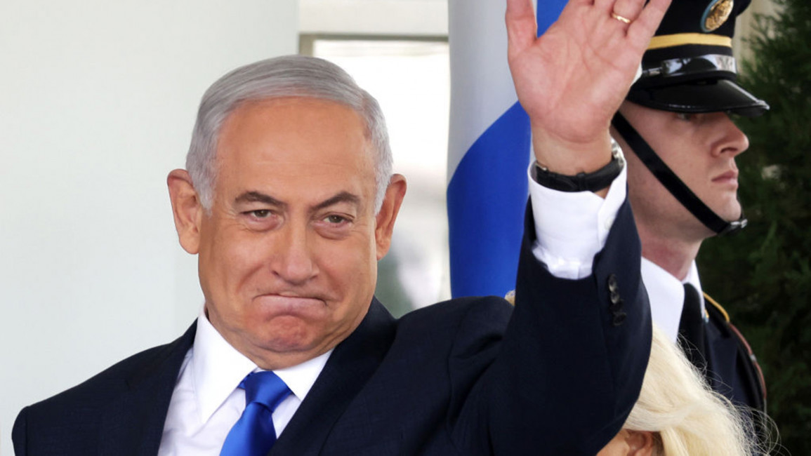 Netanyahu wave [Getty]