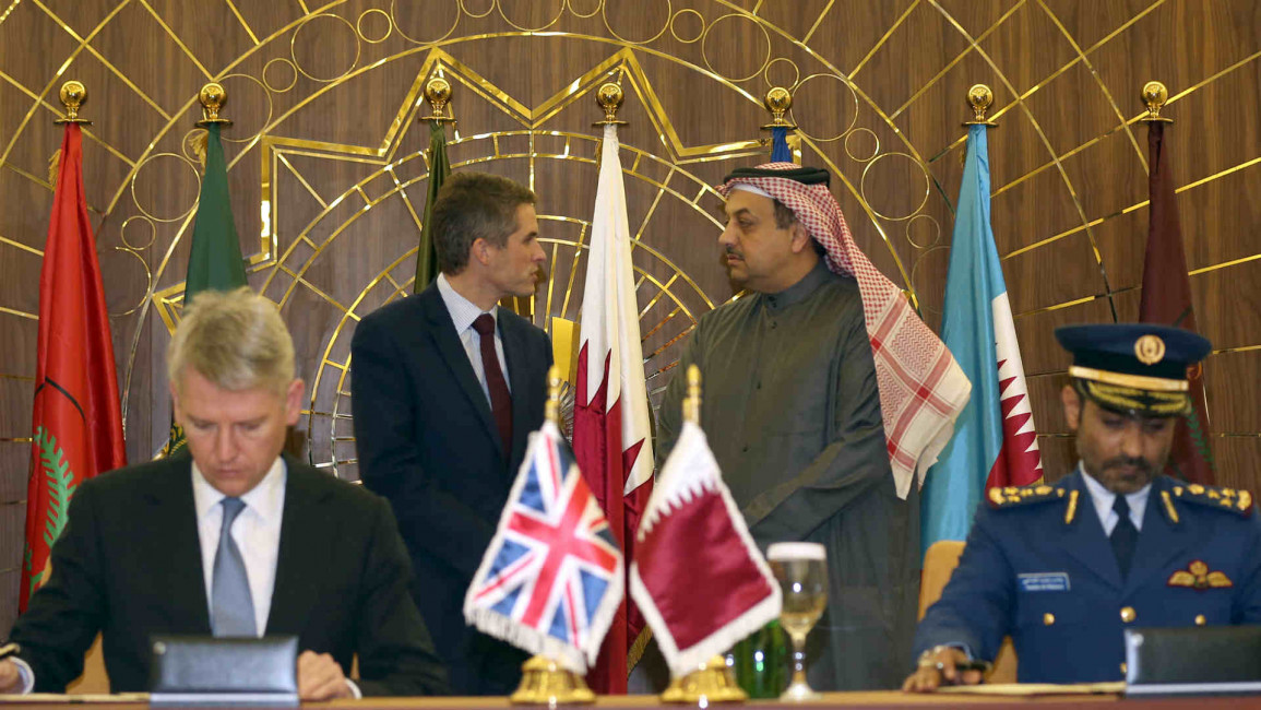 British defence secretary and Qatari counterpart /arms deal