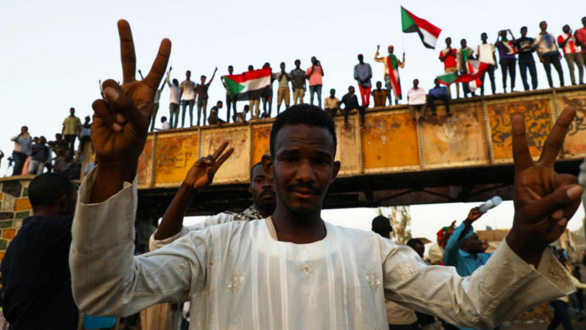 Sudan protester - Anadolu