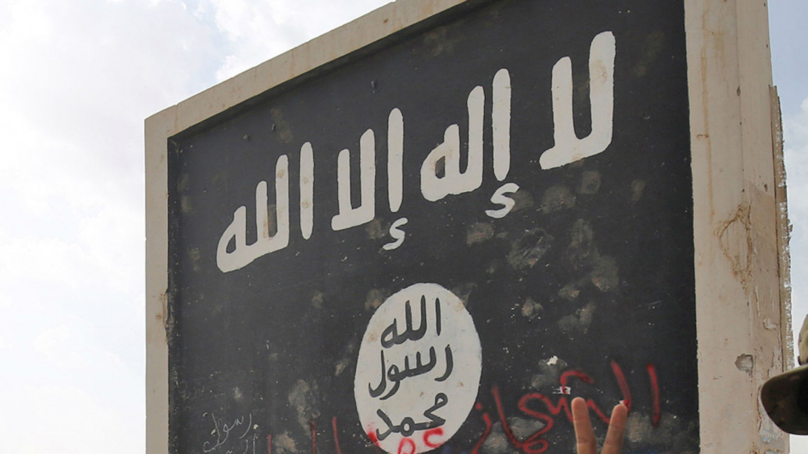 isis flag - getty