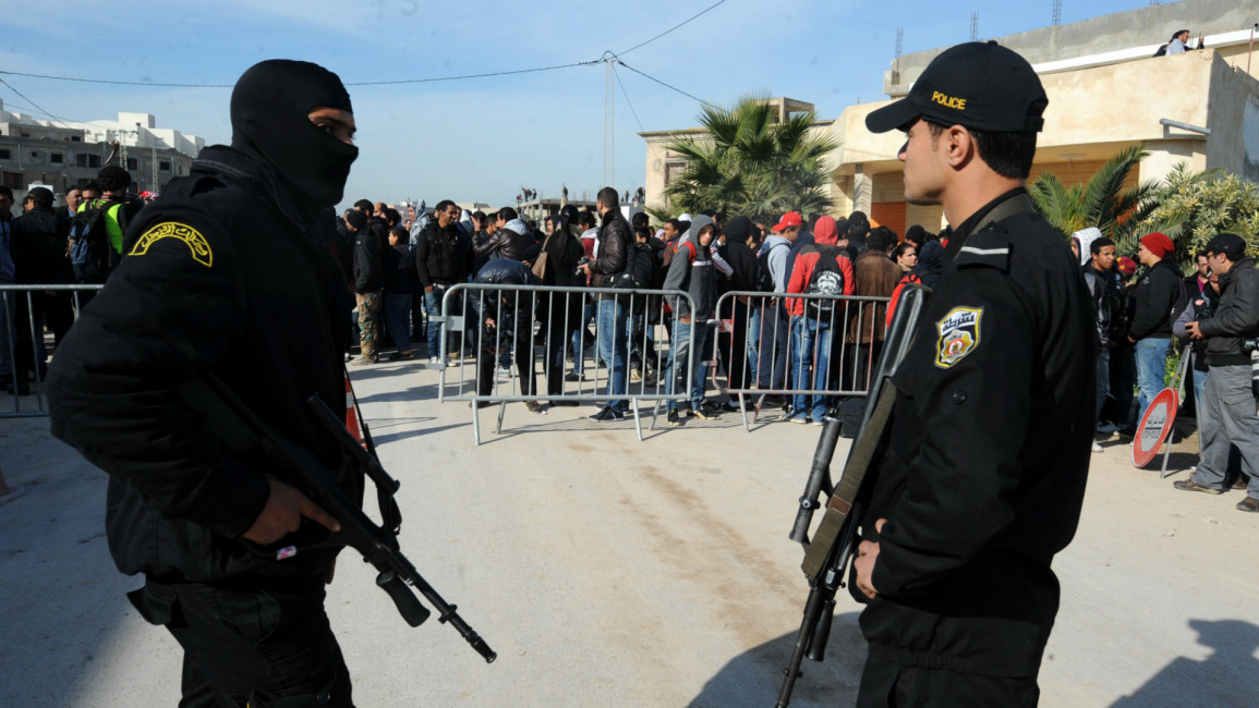 Tunisia security forces police militants clash
