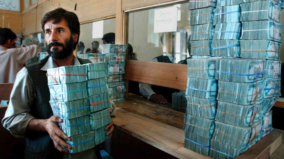 Bank teller at Afghanistan's central bank