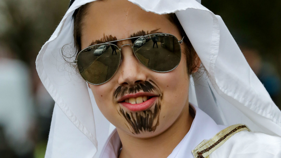 Kid saudi costume - Getty