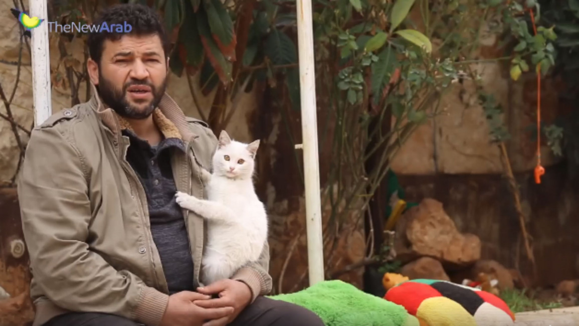 Video: The Cat Man of Aleppo returns