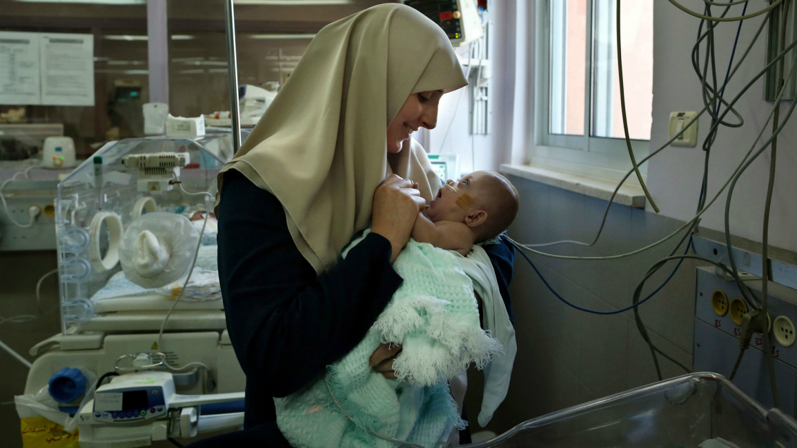Gaza mother baby -- AFP